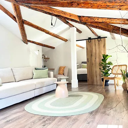 Parentium Loft Center Square